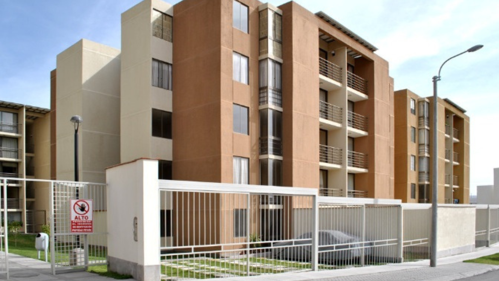 Exterior view of a multi-story residential apartment complex